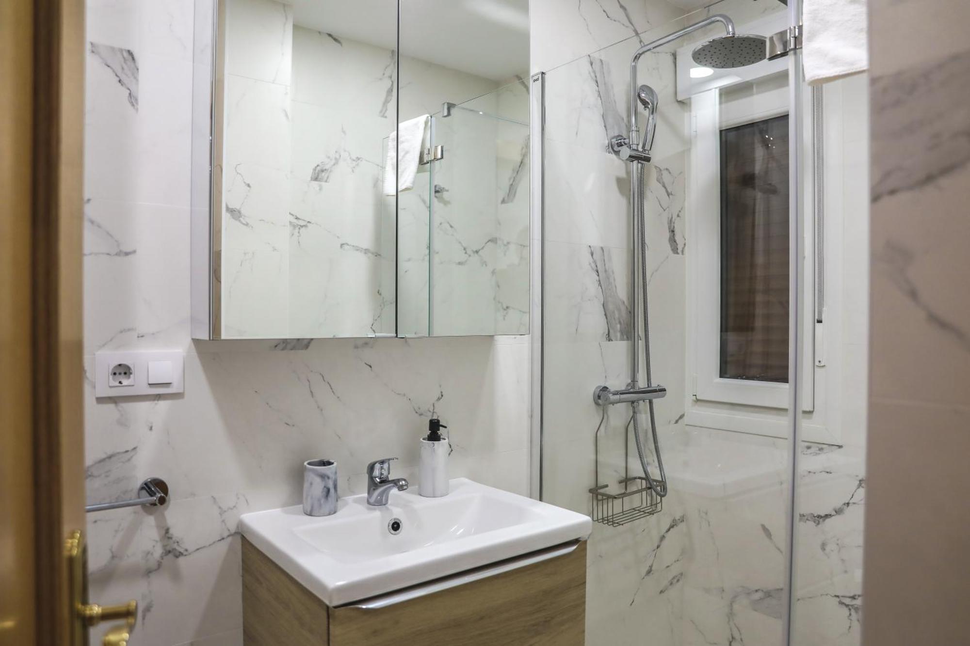 Apartamentos Sudestada Logrono Luaran gambar